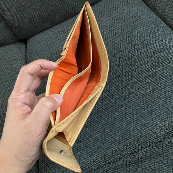 Authentic Coach Wallet! - Picture 5 of 13